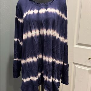 Lane Bryant Navy and White Tie-Dye Long Sleeve hoodie